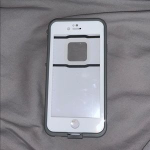 iPhone 6s life proof case
